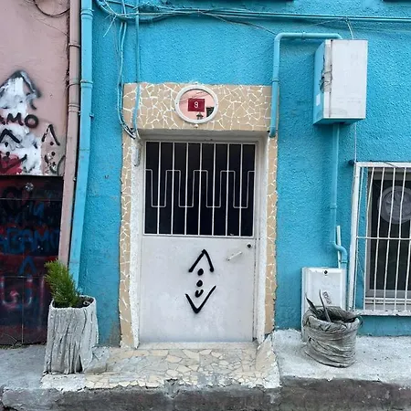 Cozy At Balat Apartment Istanbul