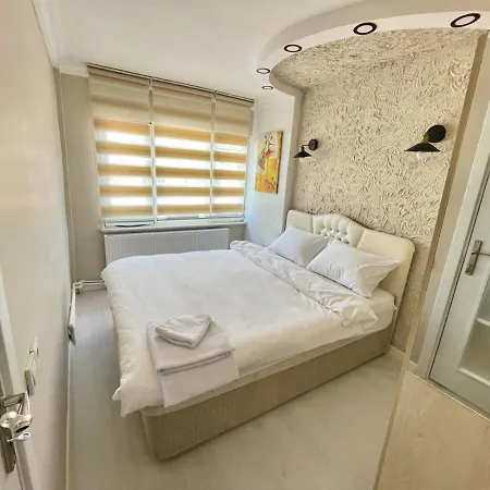 Lägenhet Cozy At Balat Istanbul